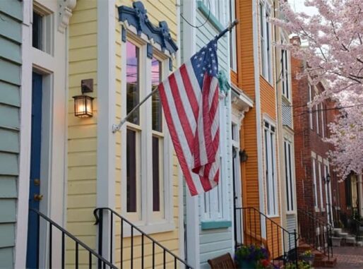 old-town-alexandria-home-with-cherry-blossoms